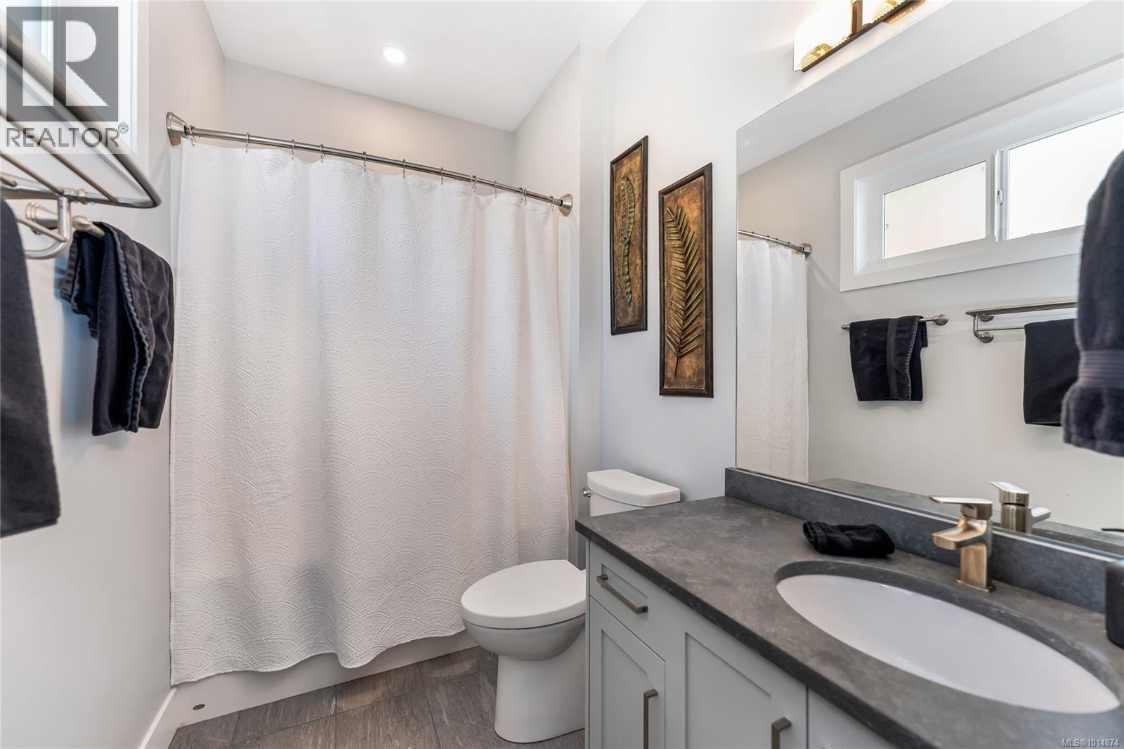 7031 Sha-elum Dr, Lake Cowichan