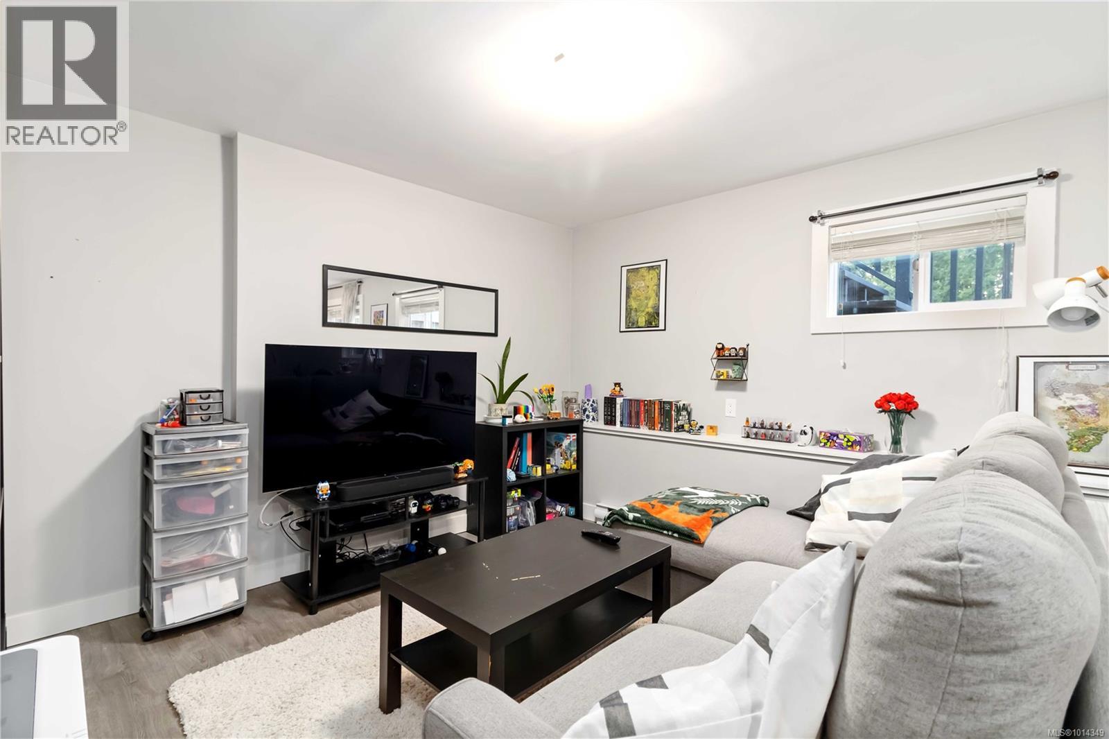  4254 Eastridge Crescent, Saanich