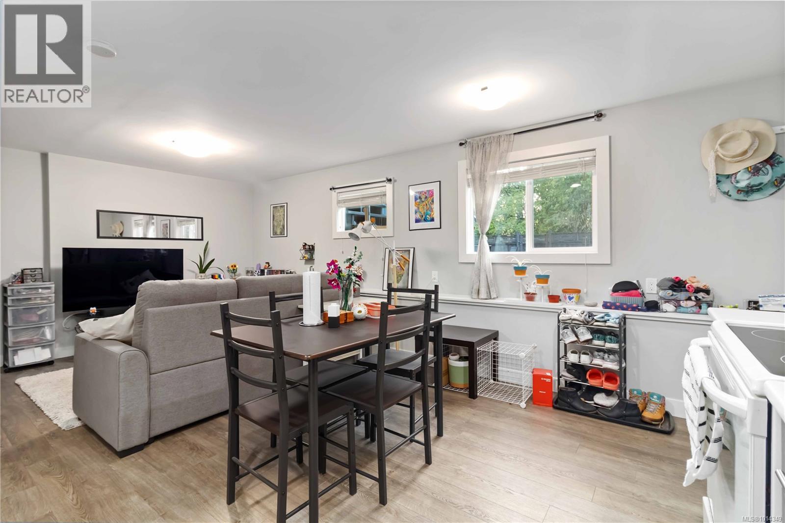  4254 Eastridge Crescent, Saanich
