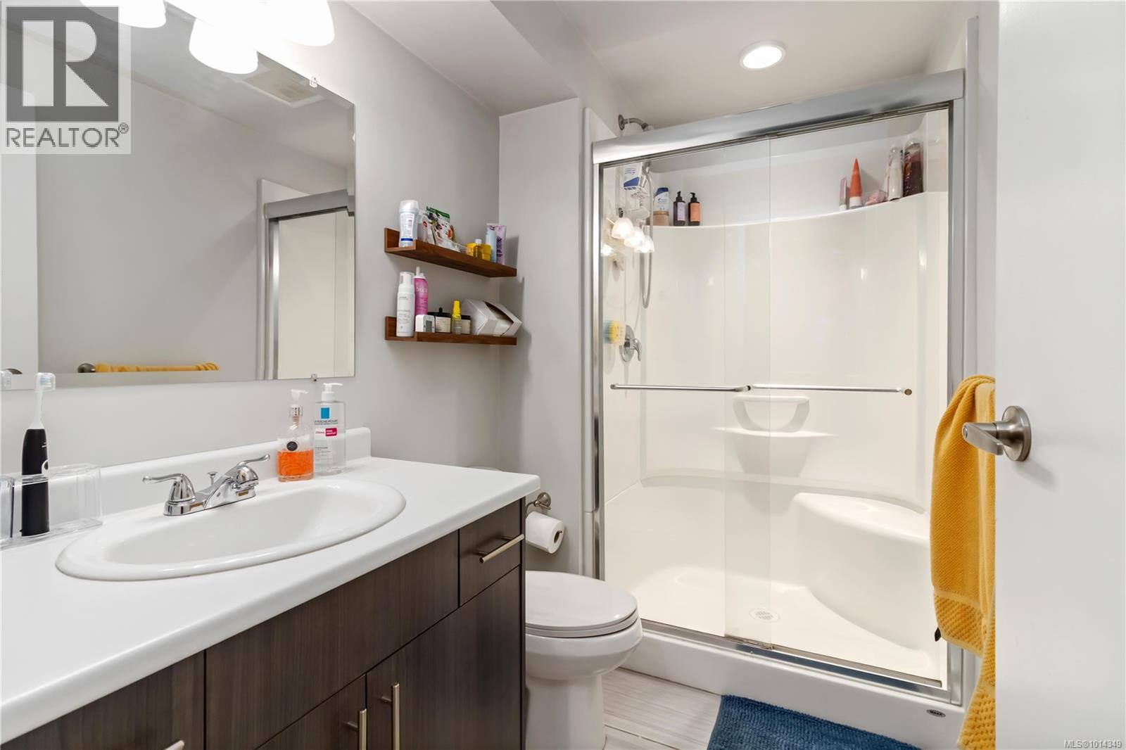  4254 Eastridge Crescent, Saanich