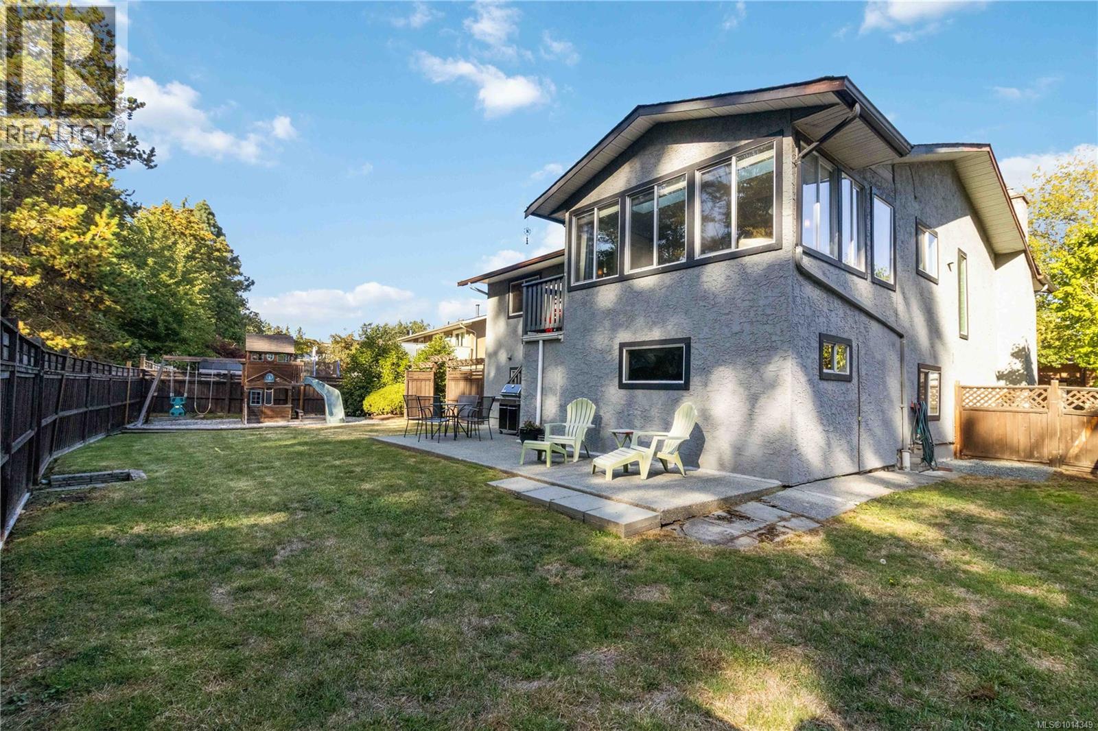  4254 Eastridge Crescent, Saanich