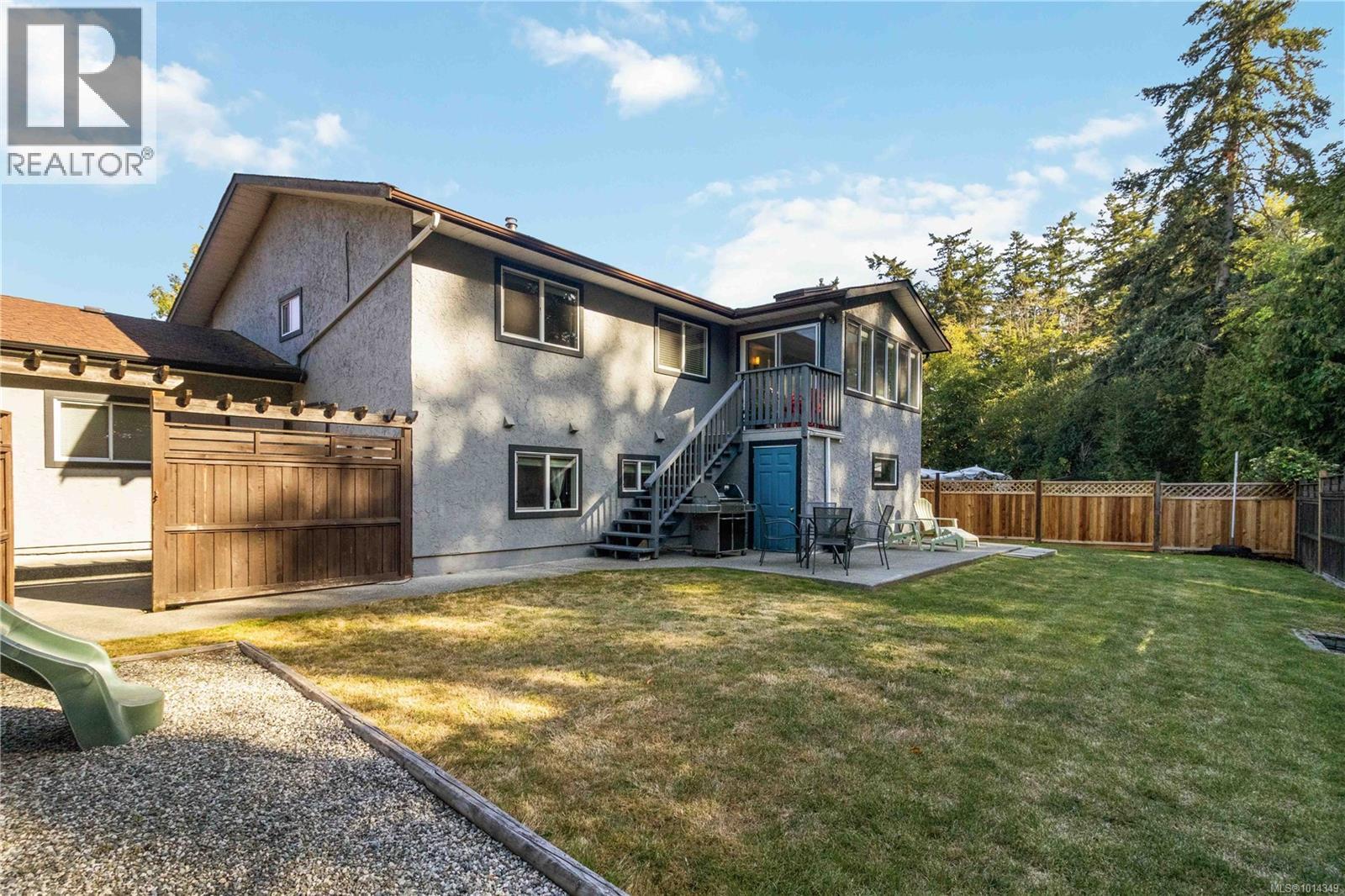  4254 Eastridge Crescent, Saanich