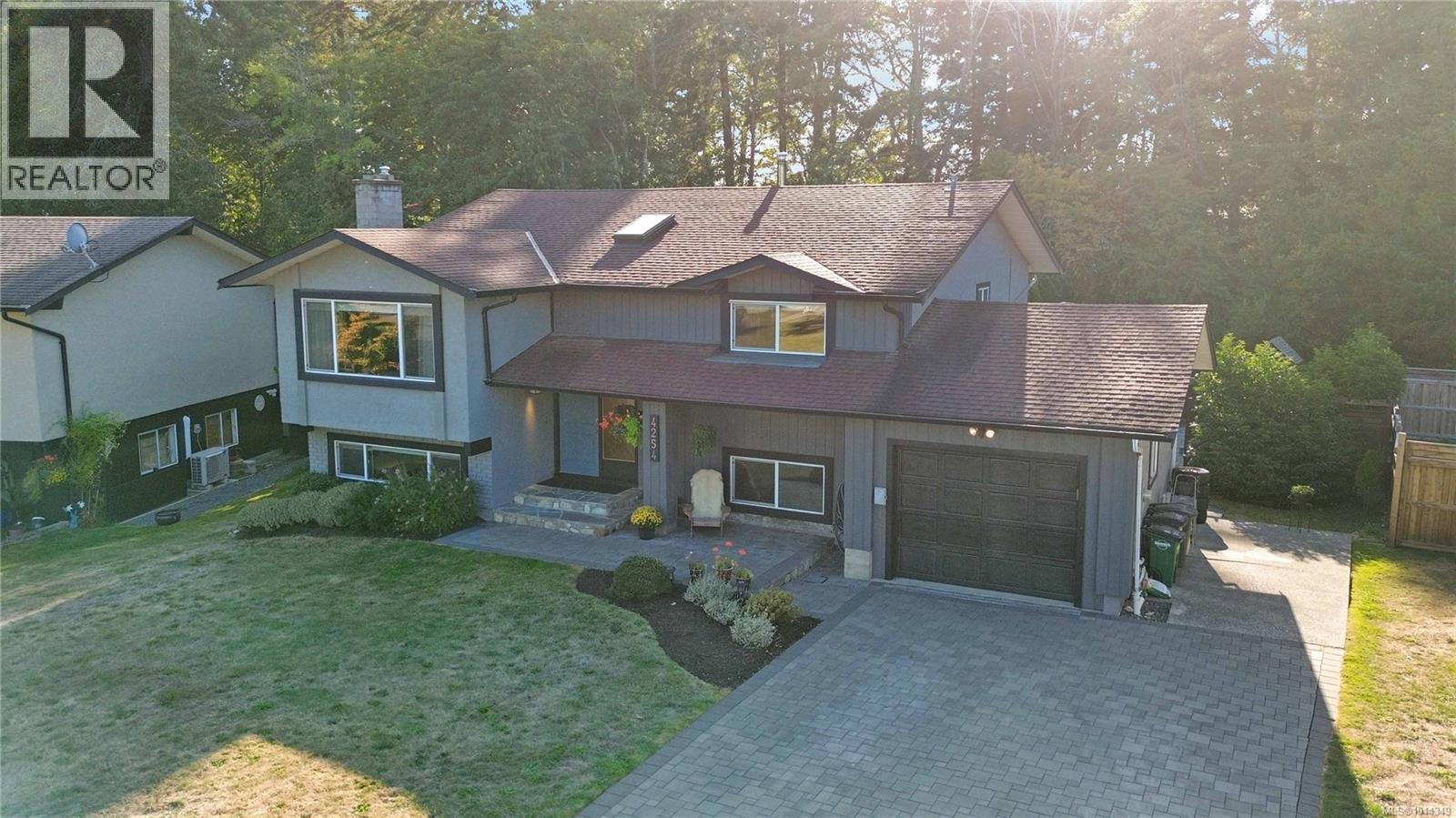  4254 Eastridge Crescent, Saanich