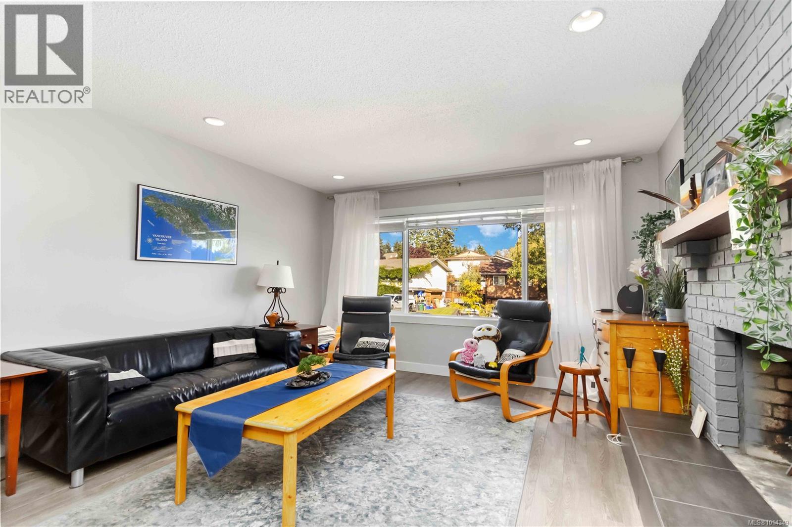  4254 Eastridge Crescent, Saanich