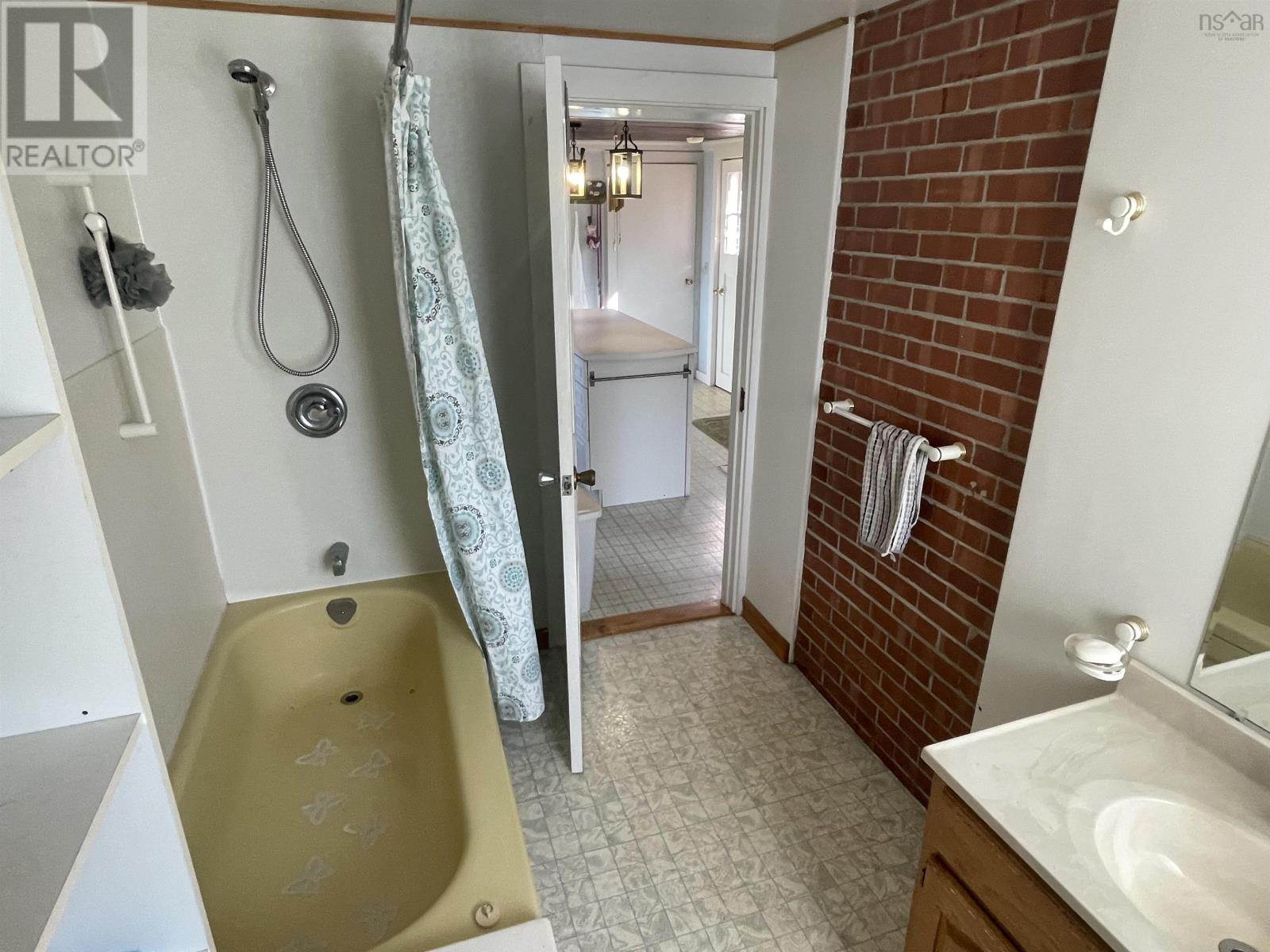 Property 15 of 29 of 1095 New Harbour Lundy Road