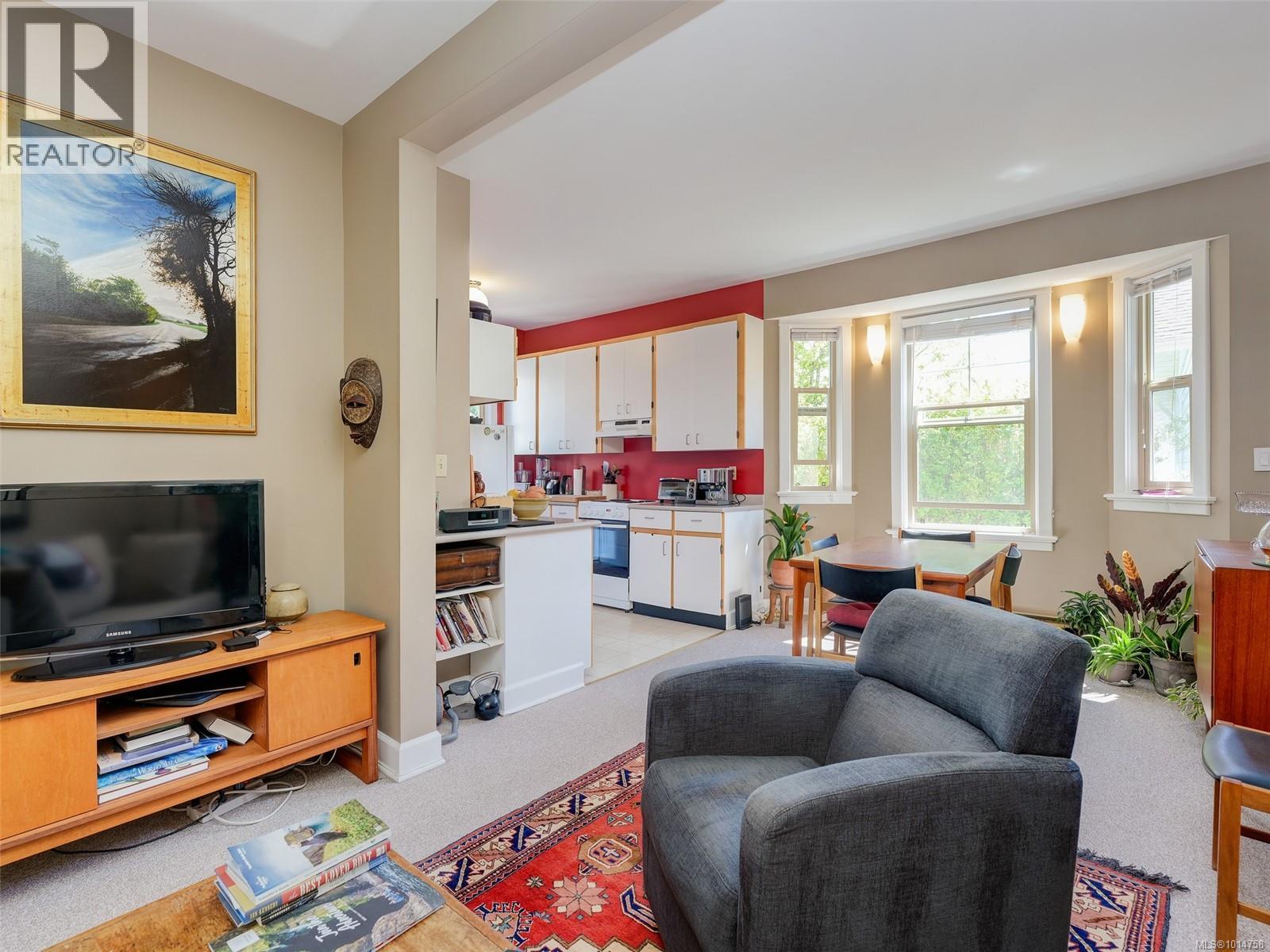  355 Richmond Avenue, Victoria