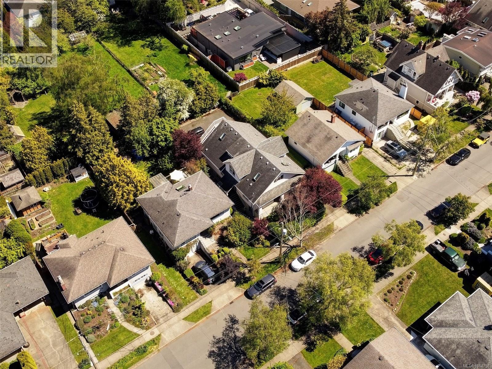  355 Richmond Avenue, Victoria