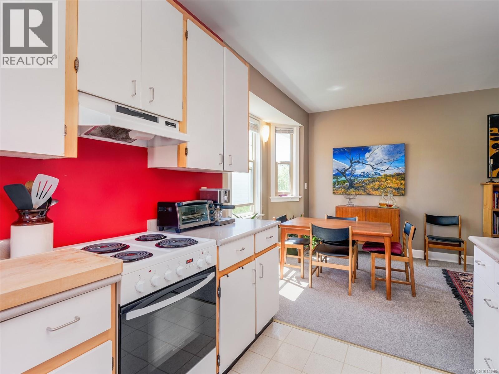  355 Richmond Avenue, Victoria