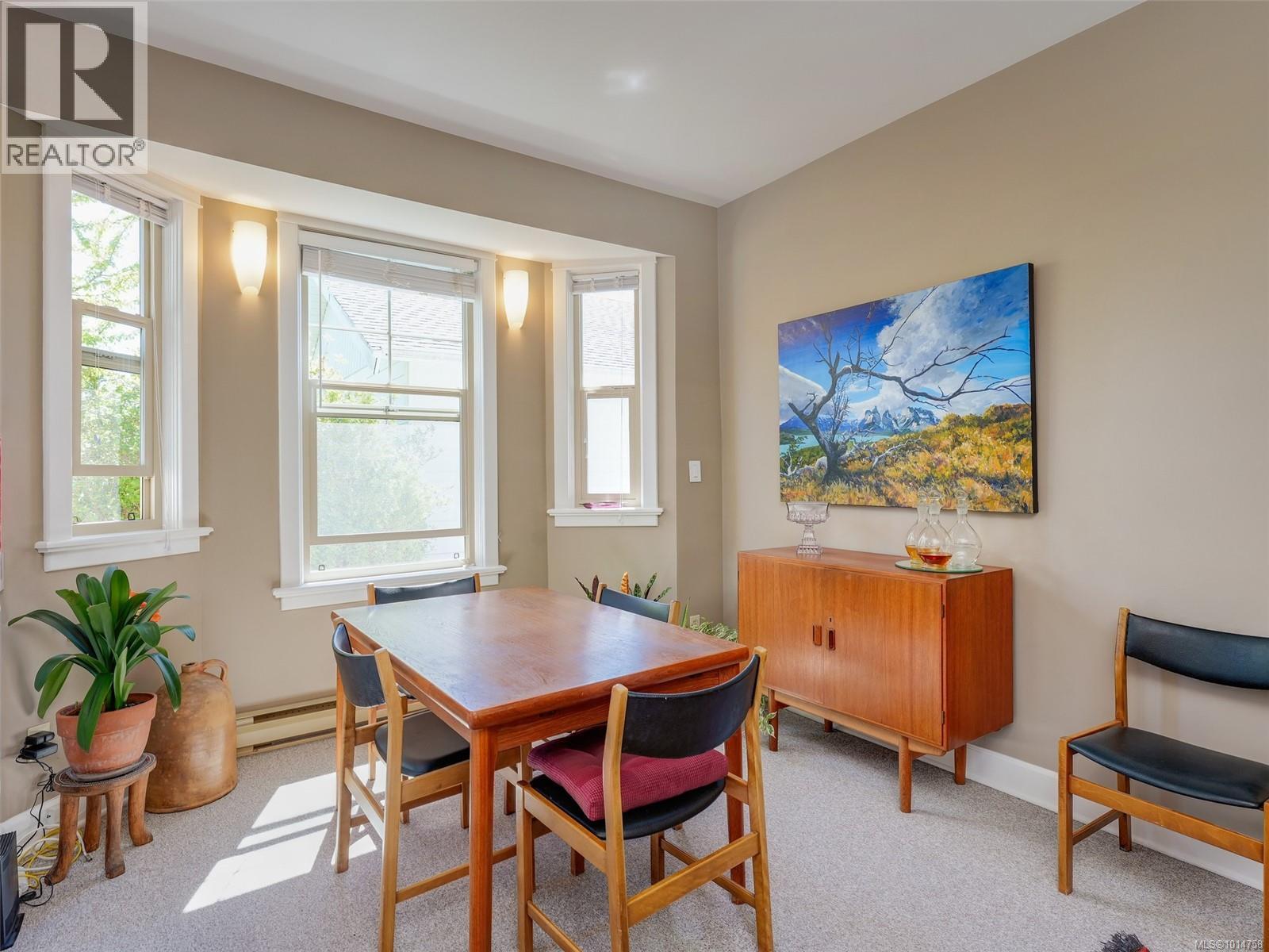  355 Richmond Avenue, Victoria