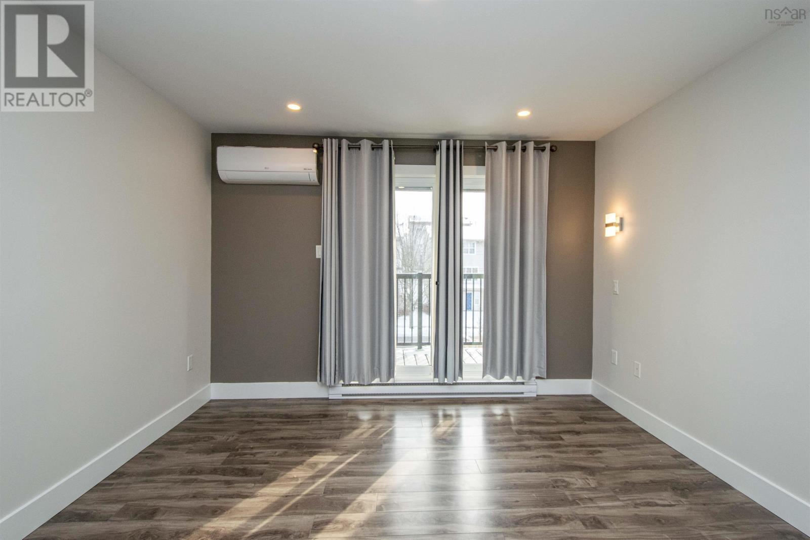 Property 27 of 49 of 5877 Gainsborough Place