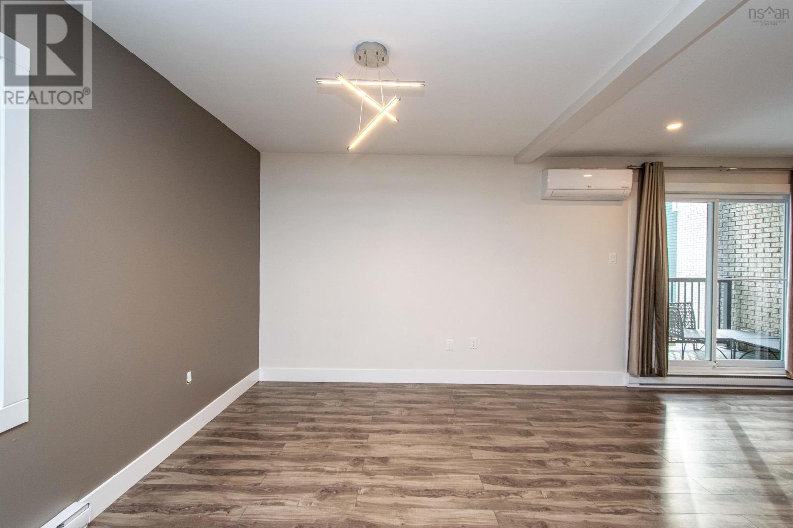 Property 37 of 49 of 5877 Gainsborough Place