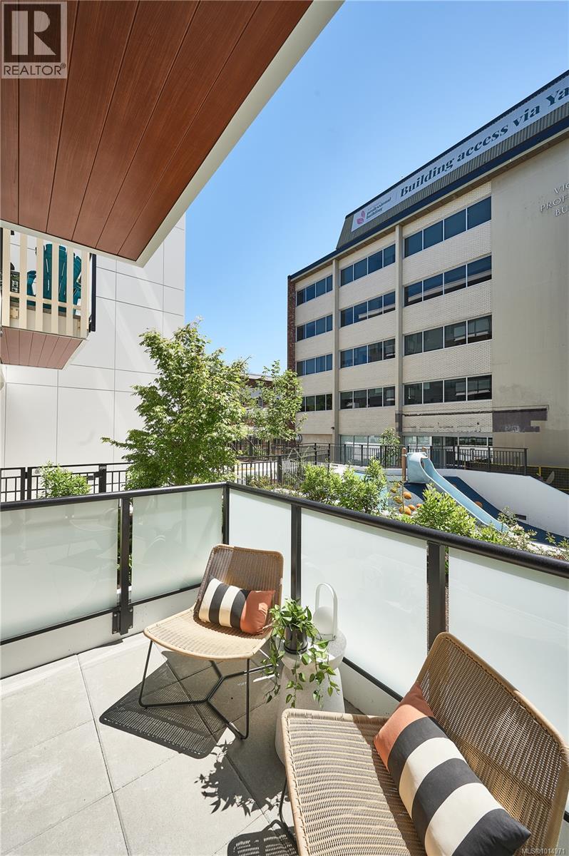 116 1115 Johnson Street, Victoria
