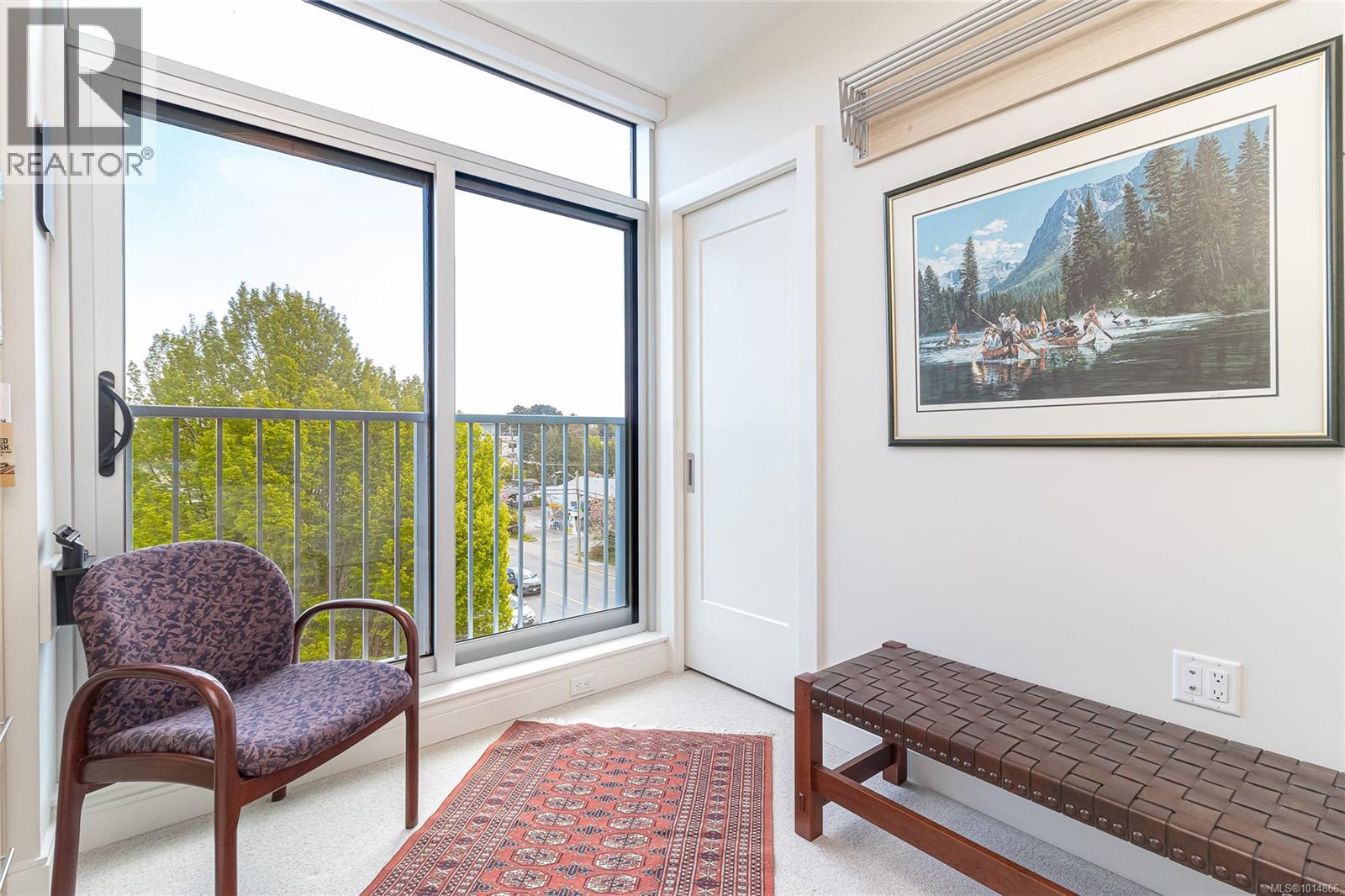 405 1916 Oak Bay Avenue, Victoria
