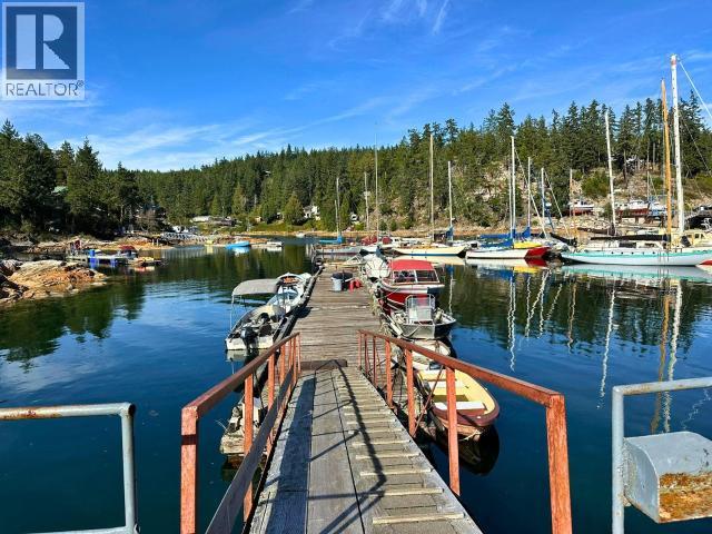 9836 SEVILLA ISLAND, Powell River