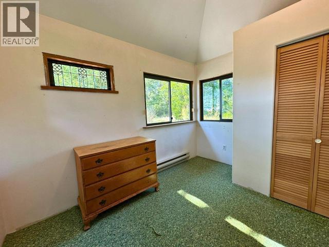 9836 SEVILLA ISLAND, Powell River