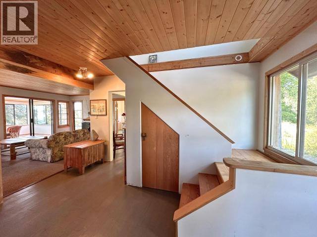 9836 SEVILLA ISLAND, Powell River