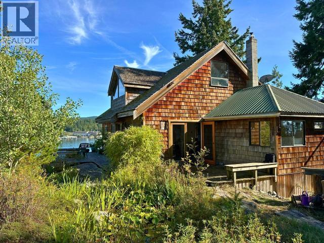 9836 SEVILLA ISLAND, Powell River