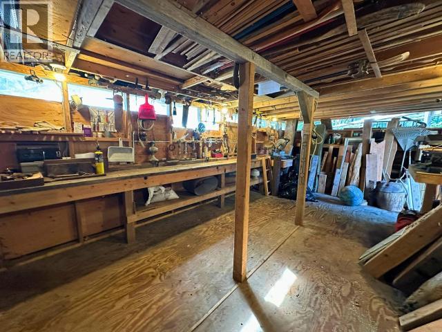 9836 SEVILLA ISLAND, Powell River