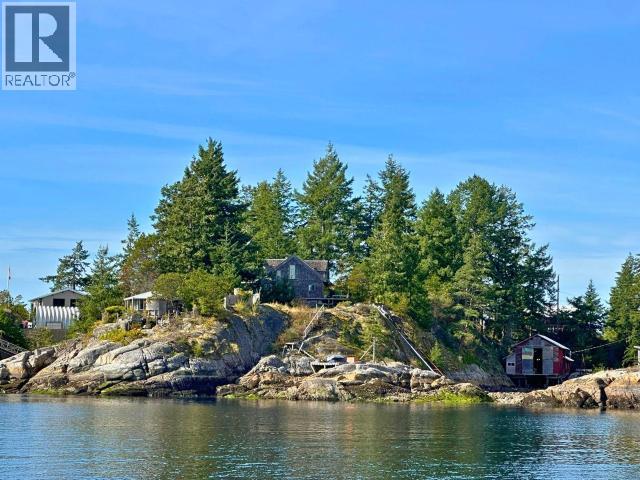 9836 SEVILLA ISLAND, Powell River