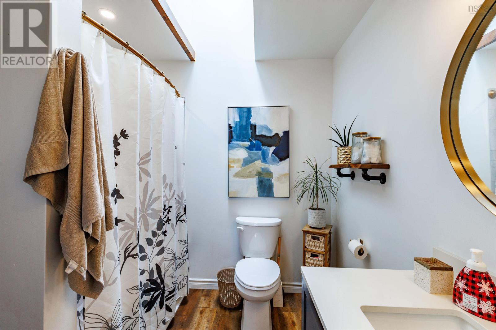 Property 11 of 22 of 4192 3 Highway