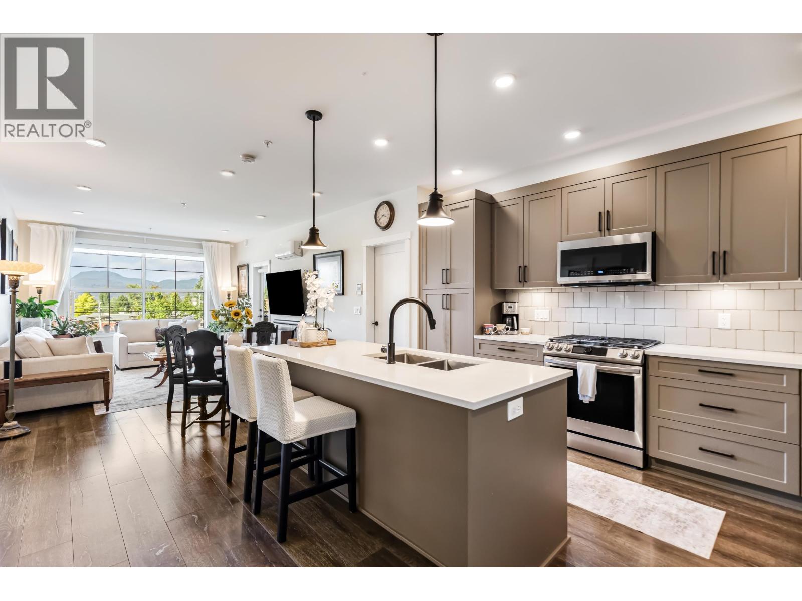 407 22638 119 AVENUE, Maple Ridge