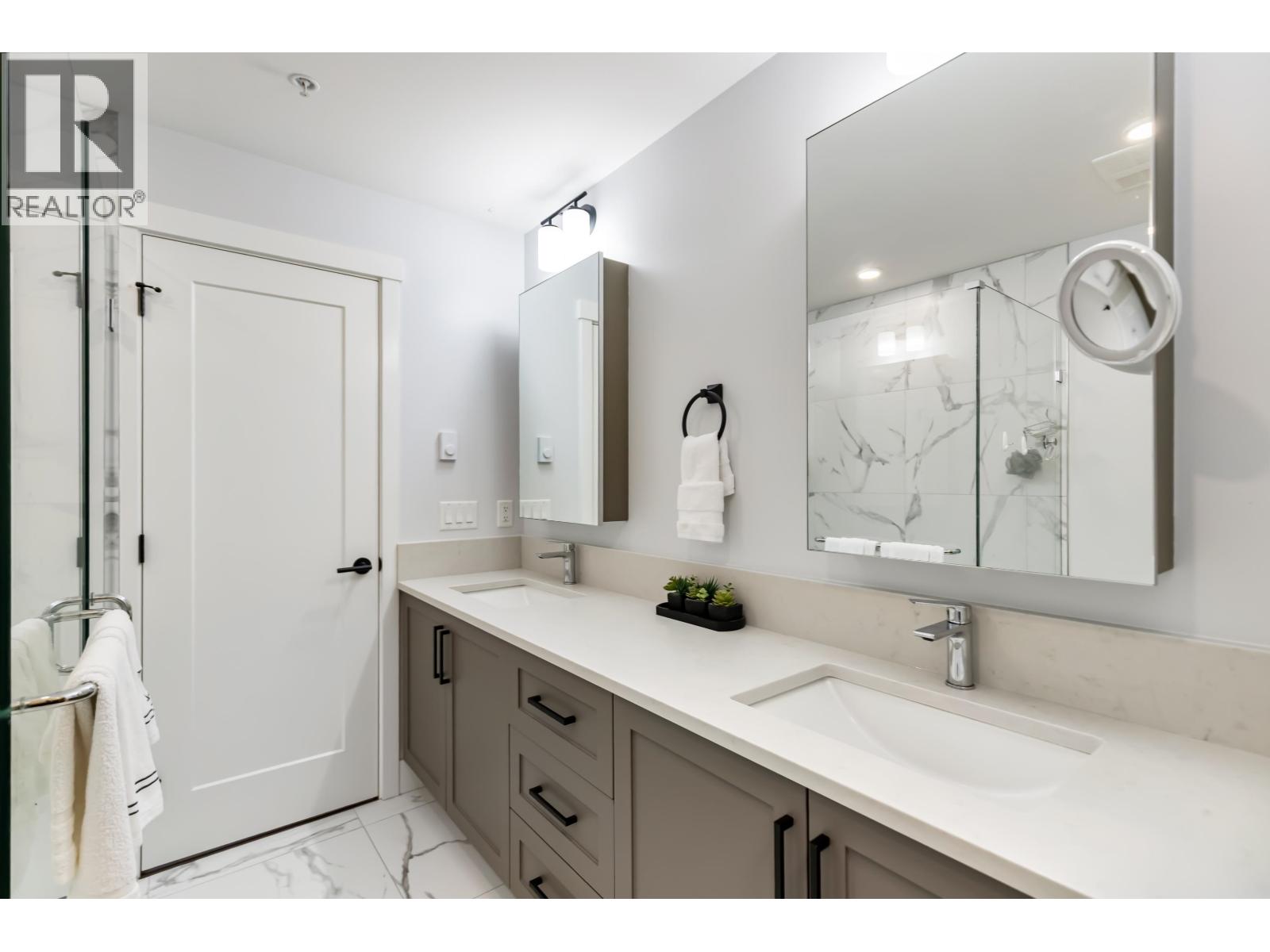 407 22638 119 AVENUE, Maple Ridge