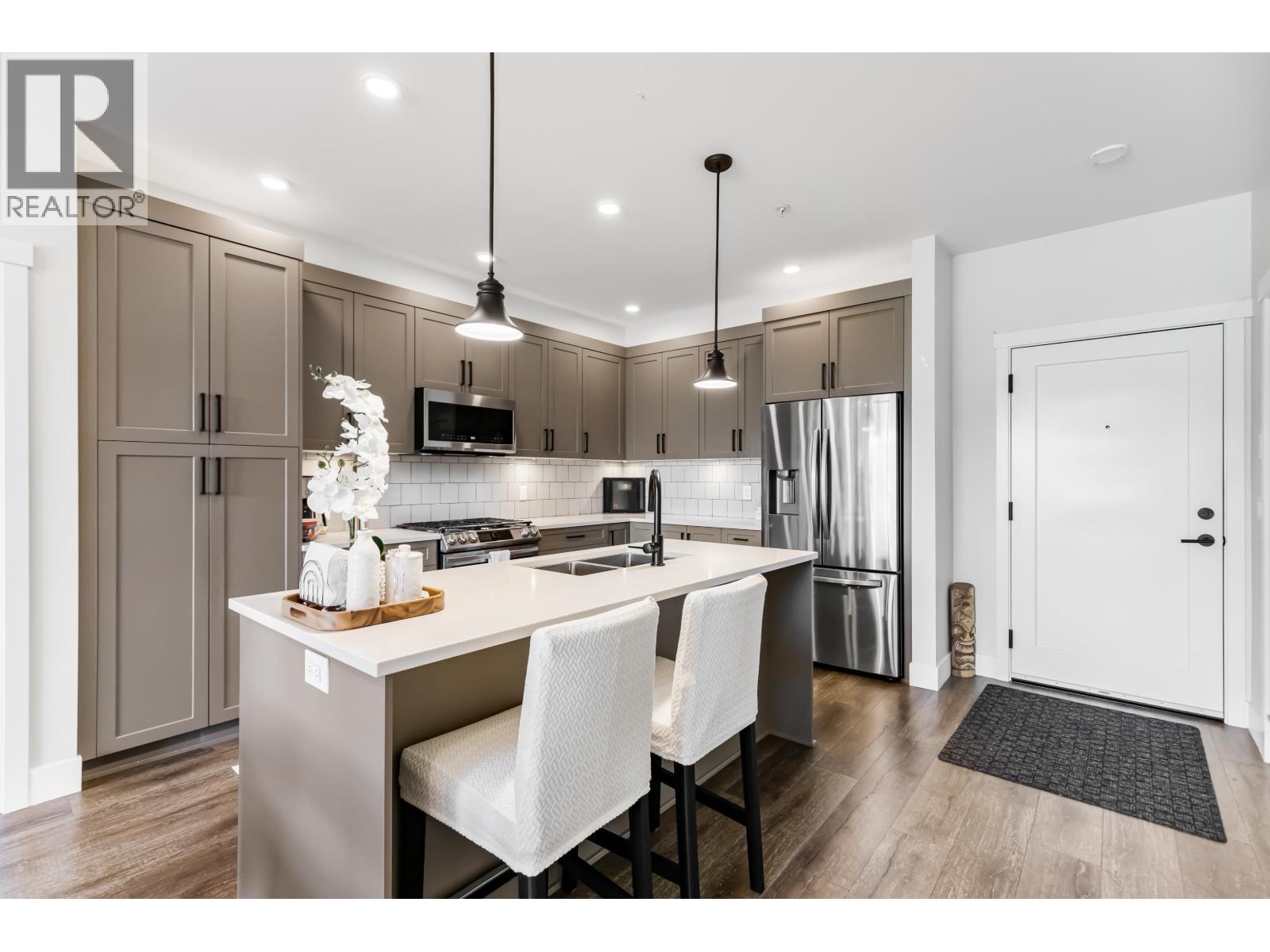 407 22638 119 AVENUE, Maple Ridge
