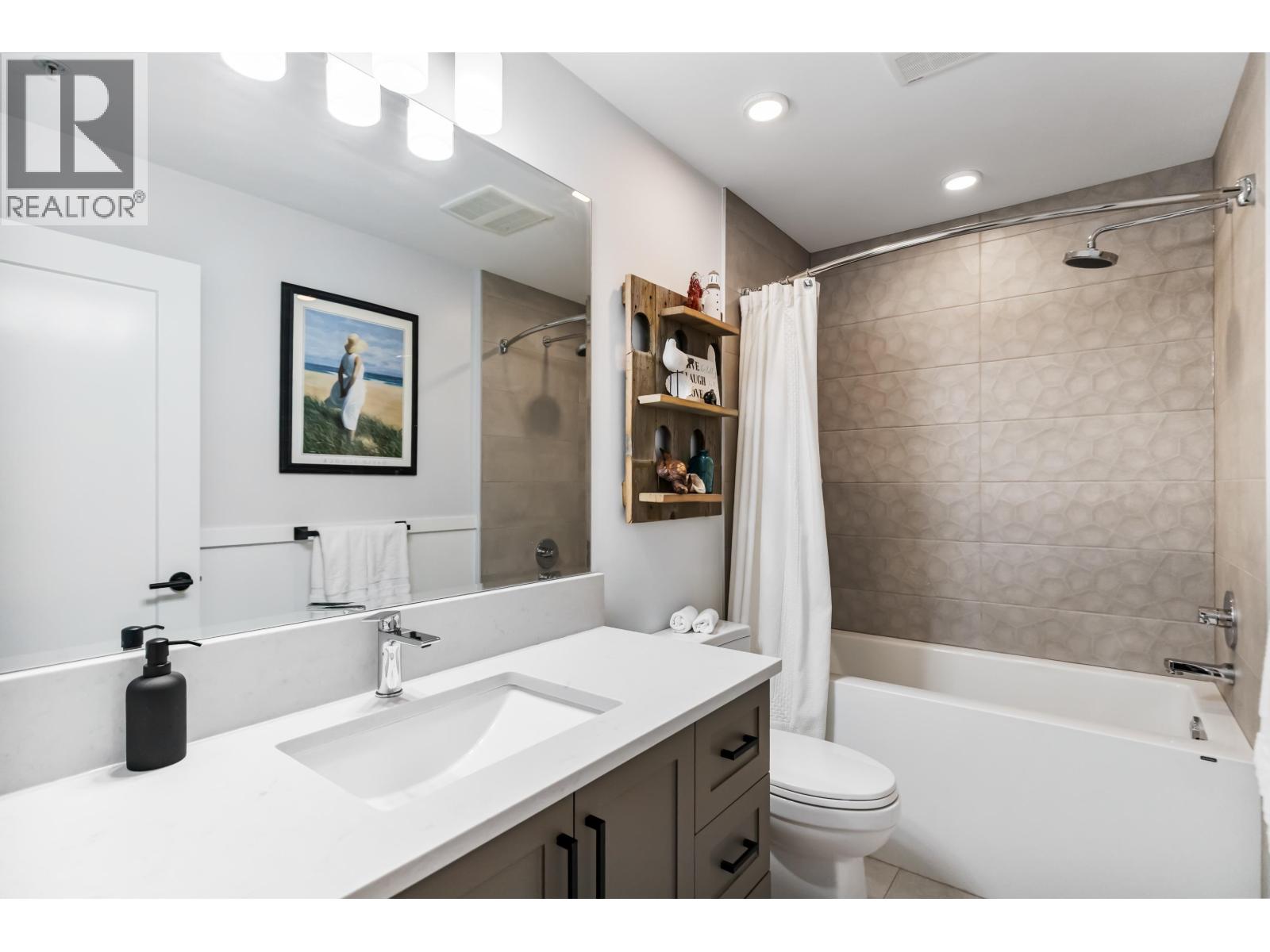 407 22638 119 AVENUE, Maple Ridge