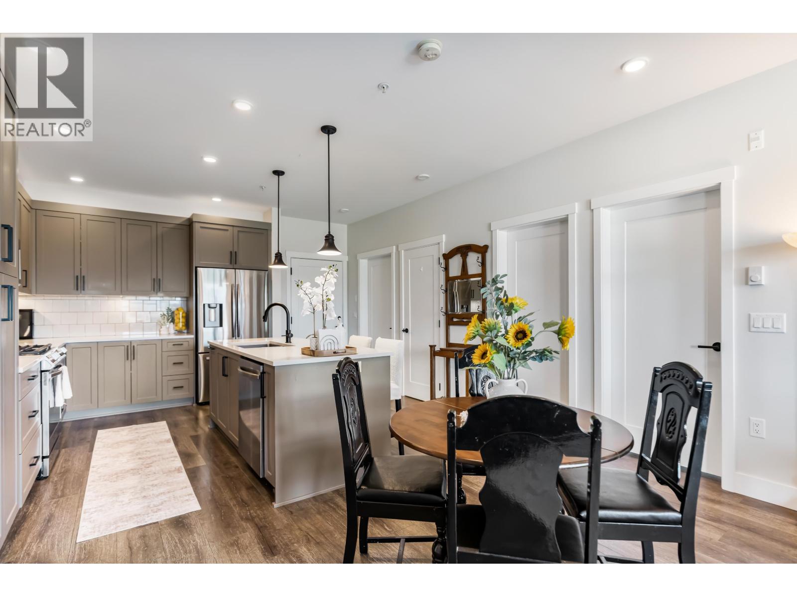 407 22638 119 AVENUE, Maple Ridge