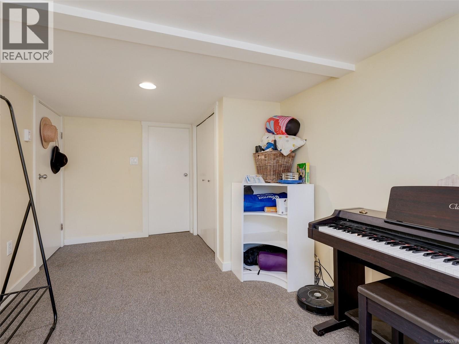  2650 Richmond Road, Victoria