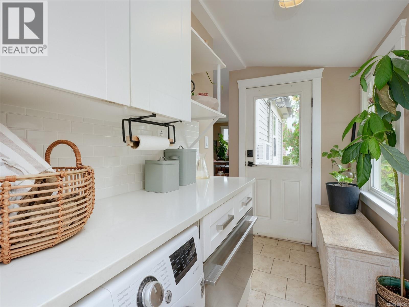  2650 Richmond Road, Victoria