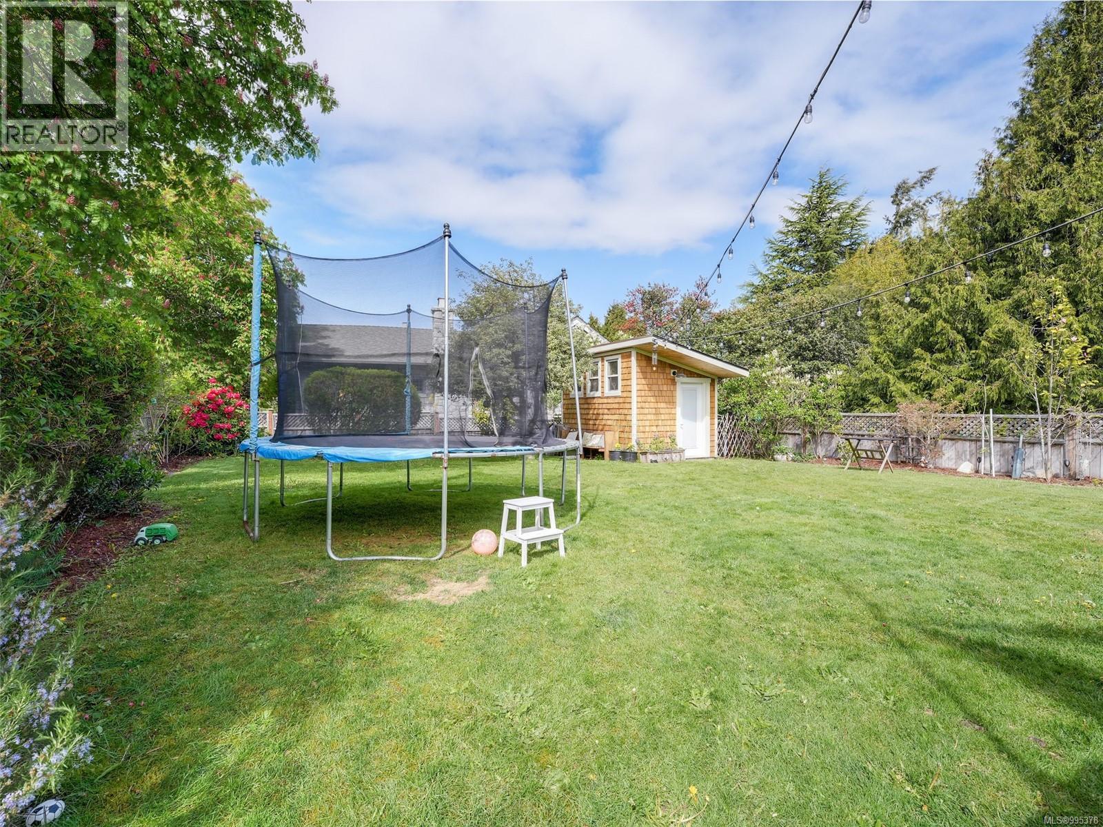  2650 Richmond Road, Victoria