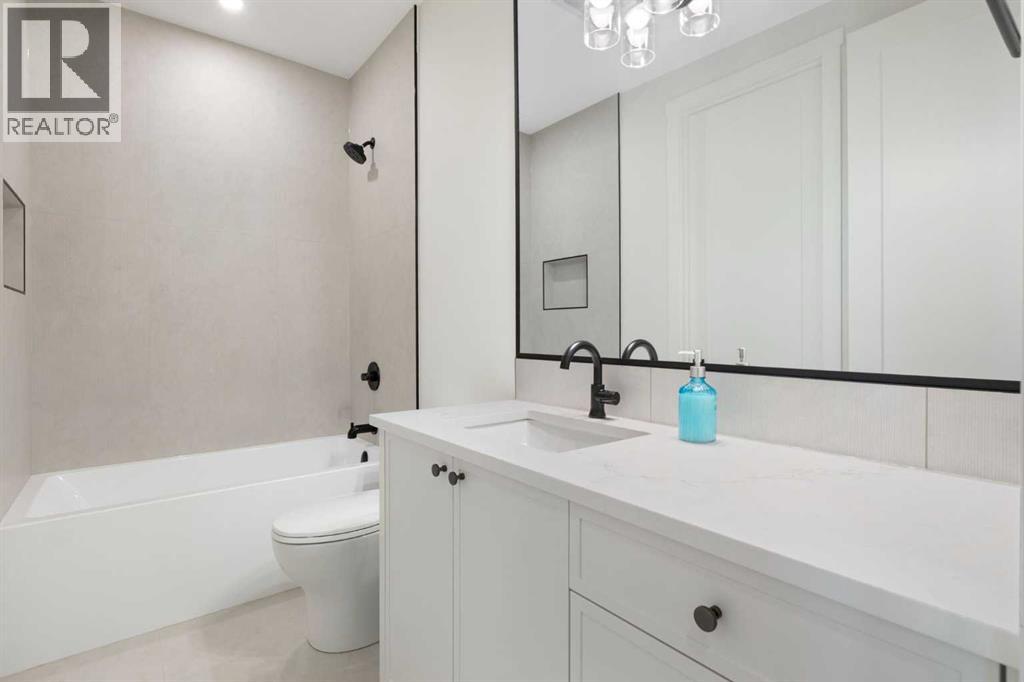 Single Family House for Sale in   Avenue SW Altadore Calgary 