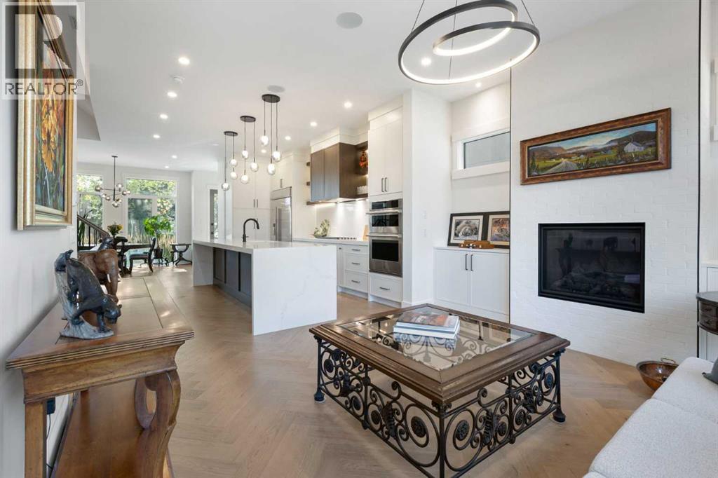 Single Family House for Sale in   Avenue SW Altadore Calgary 