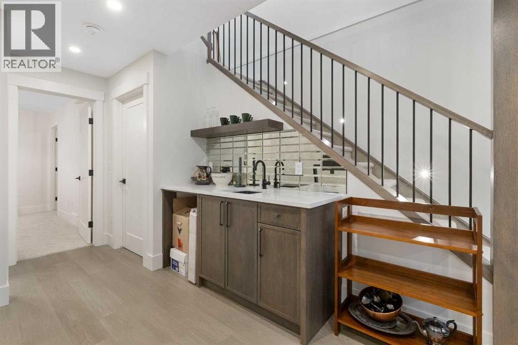 Single Family House for Sale in   Avenue SW Altadore Calgary 