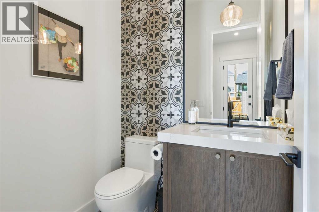 Single Family House for Sale in   Avenue SW Altadore Calgary 