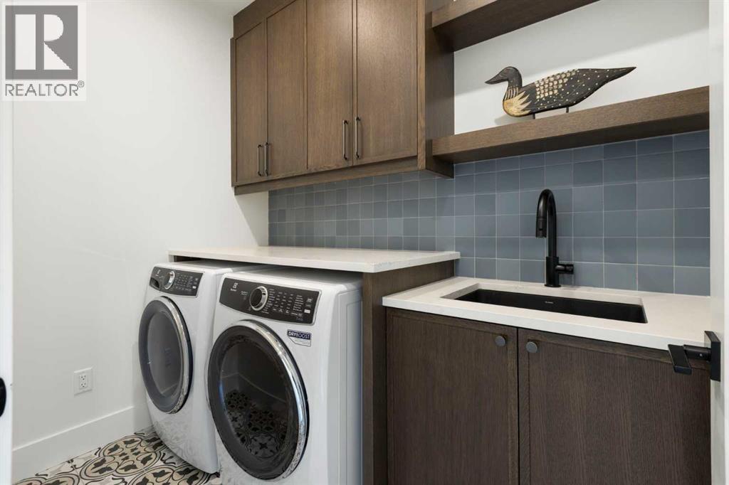 Single Family House for Sale in   Avenue SW Altadore Calgary 