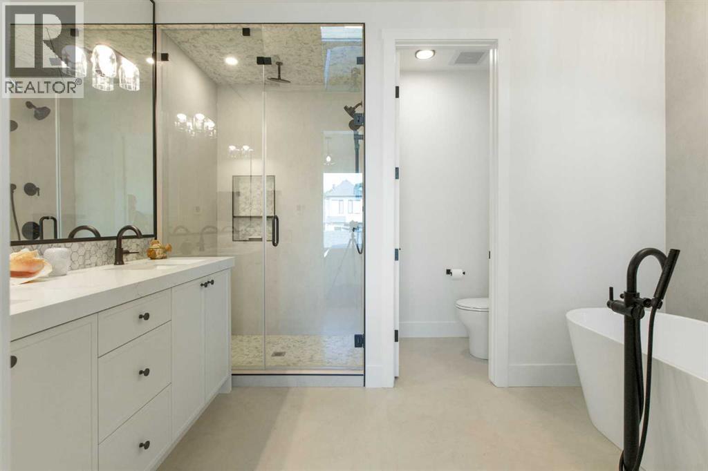 Single Family House for Sale in   Avenue SW Altadore Calgary 