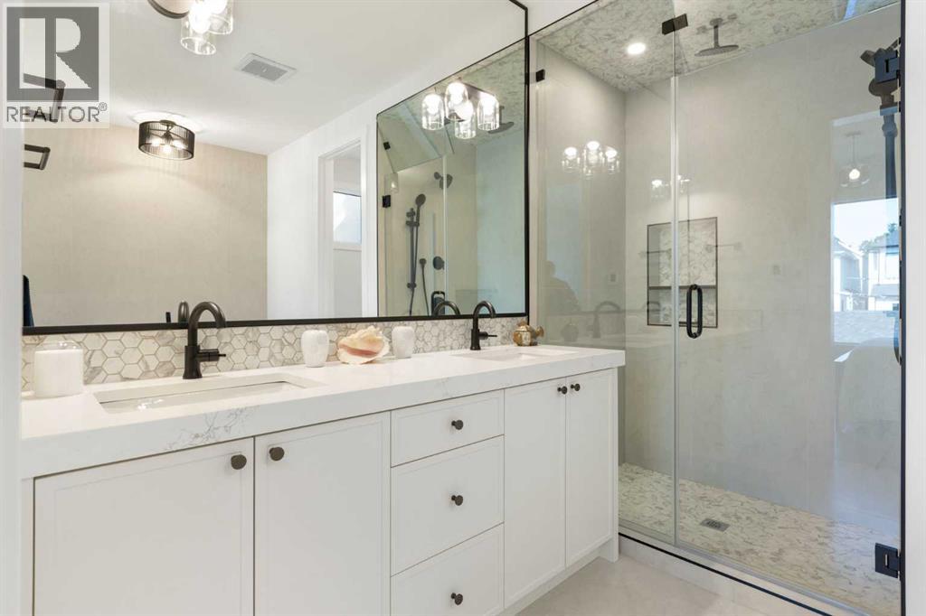 Single Family House for Sale in   Avenue SW Altadore Calgary 