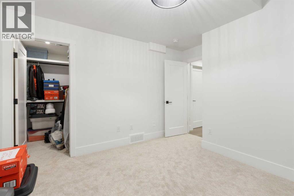 Single Family House for Sale in   Avenue SW Altadore Calgary 