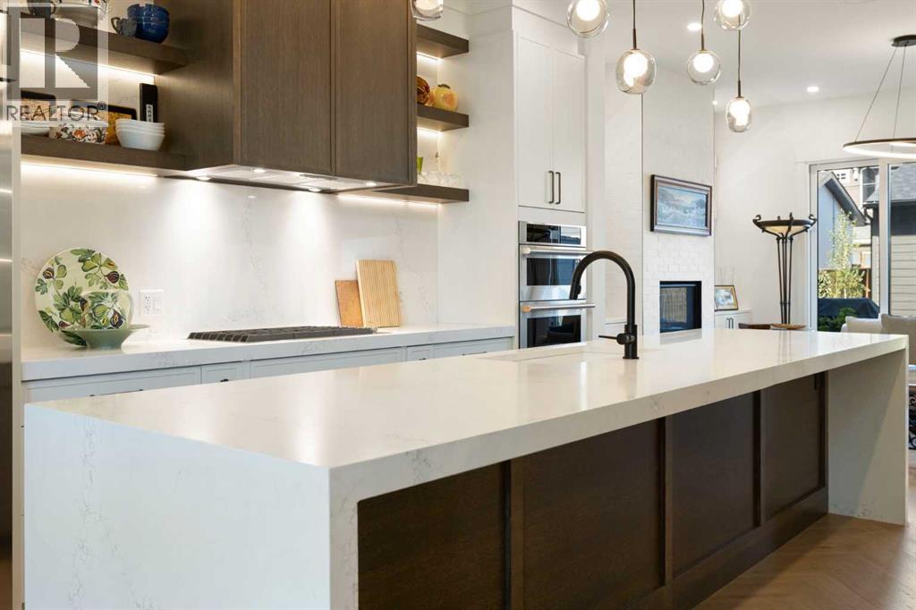 Single Family House for Sale in   Avenue SW Altadore Calgary 