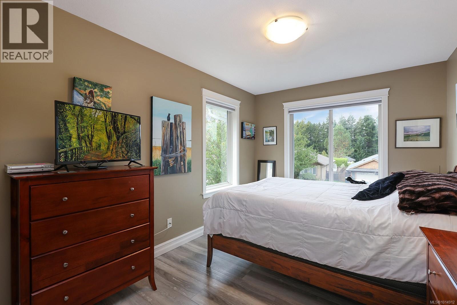 2473 Avro Arrow Dr, Comox