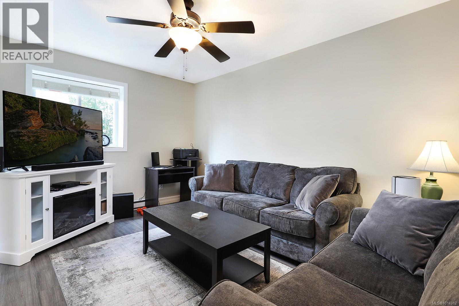 2473 Avro Arrow Dr, Comox