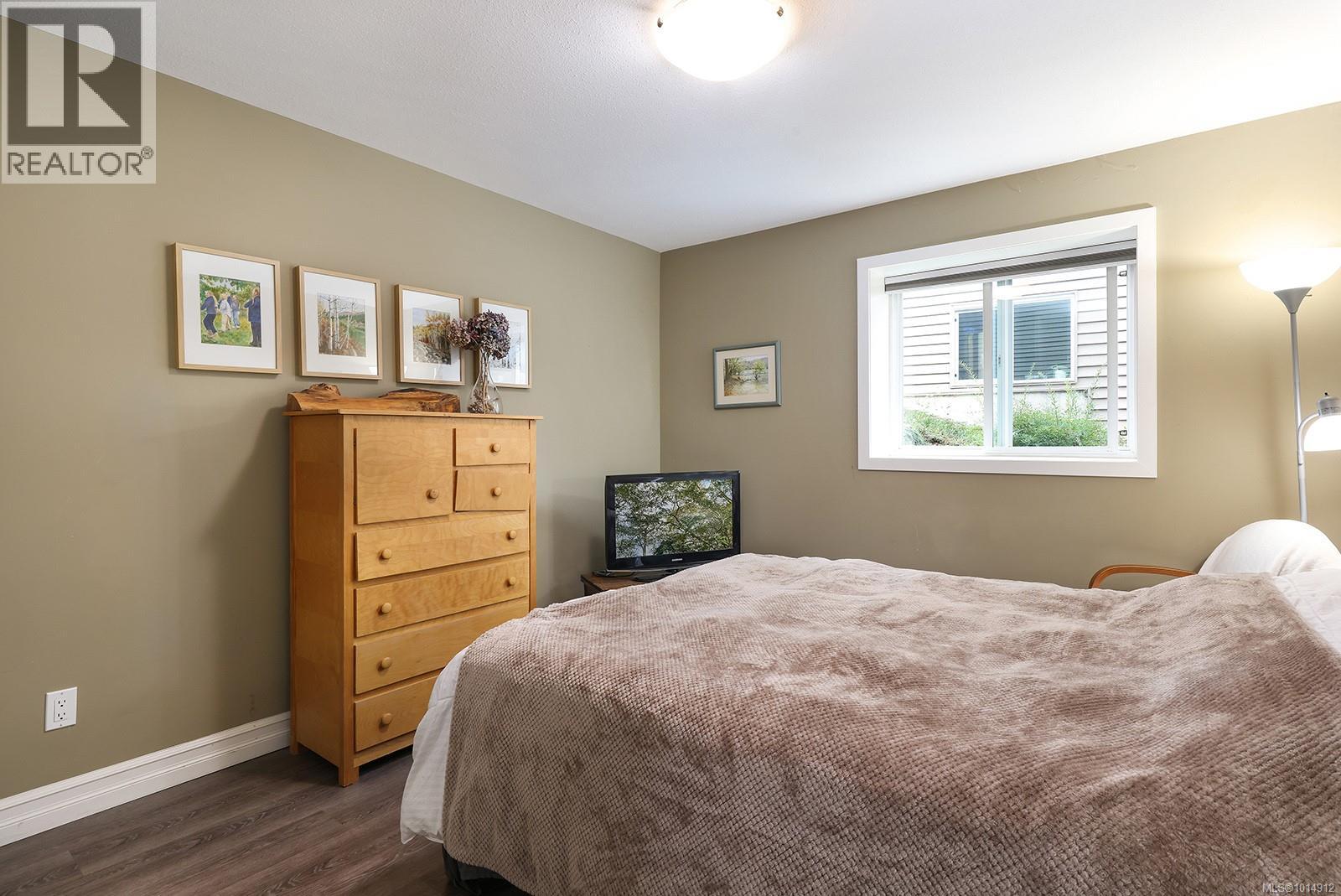 2473 Avro Arrow Dr, Comox
