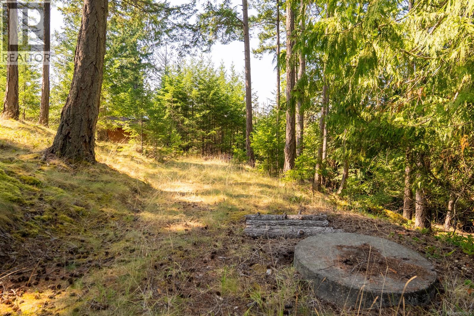 8807 Ainslie Point Rd, Pender Island