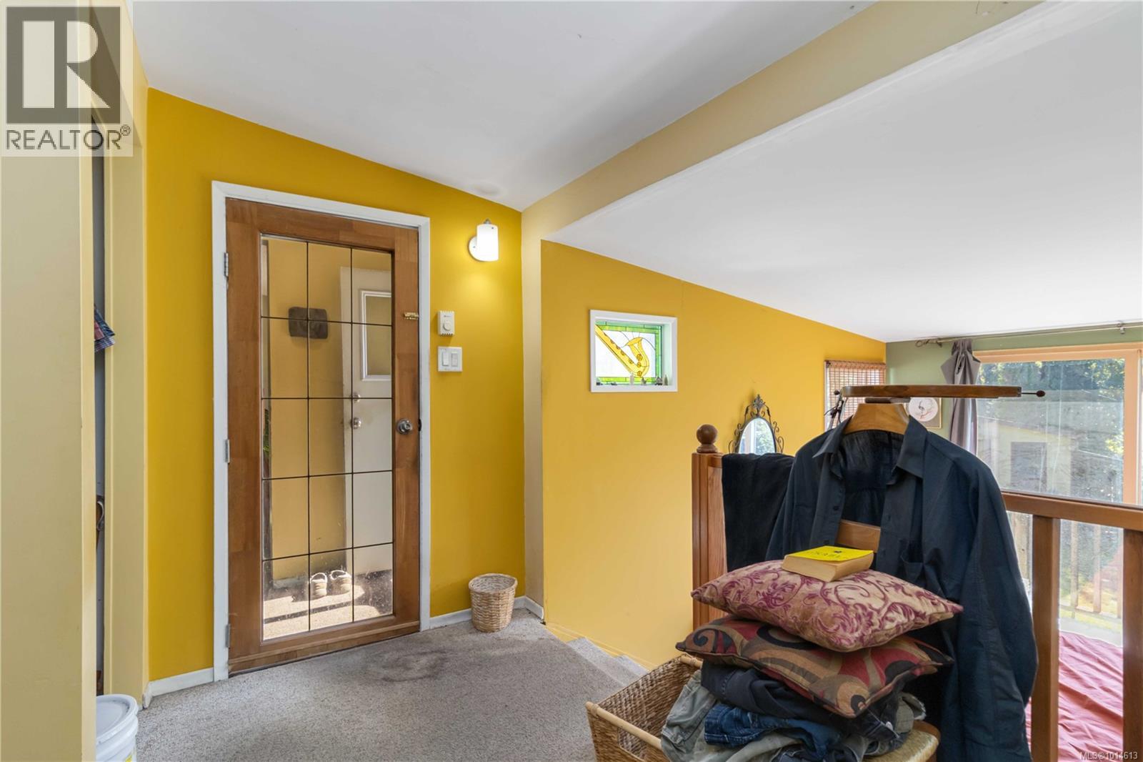 1415 LANG St, Victoria