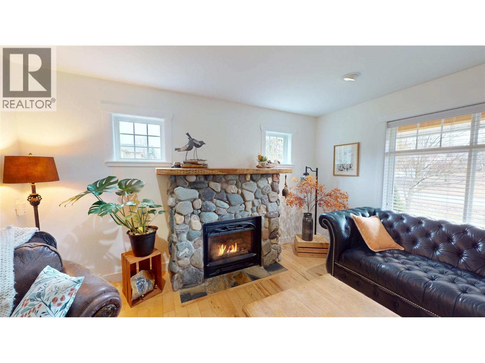 1324 8TH Avenue N, Creston