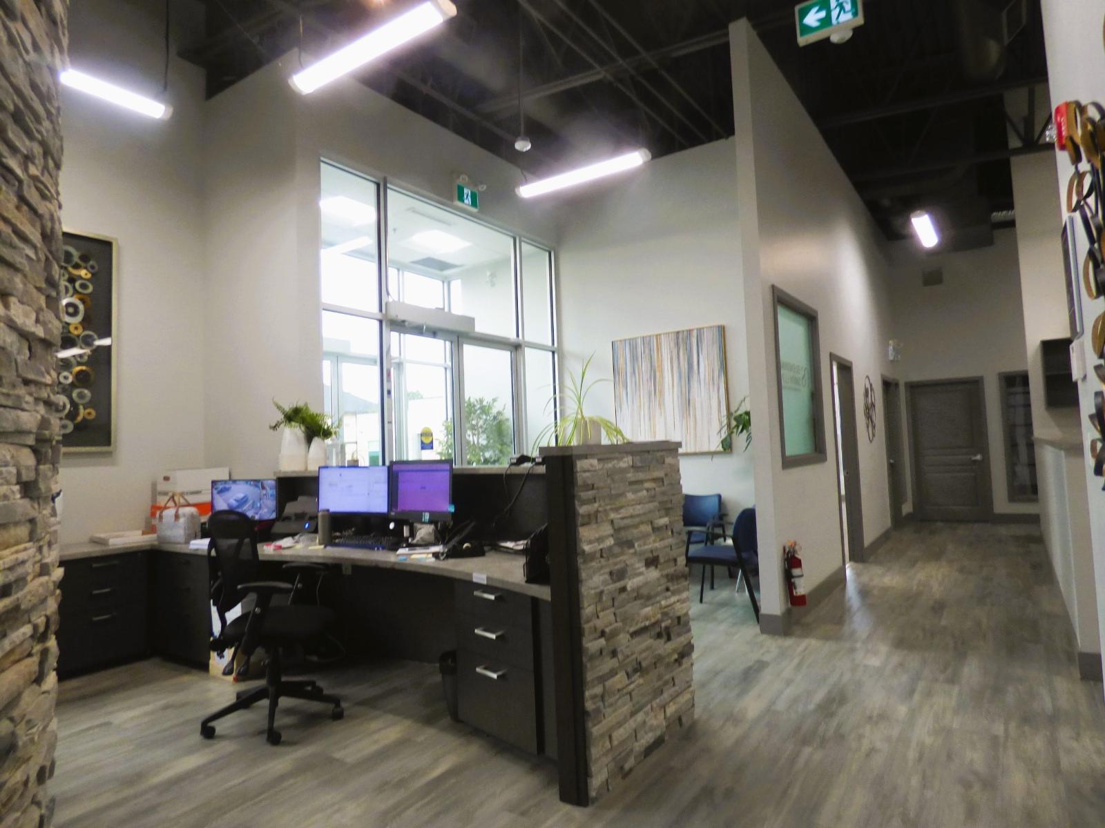 Office in Chilliwack - Image 23