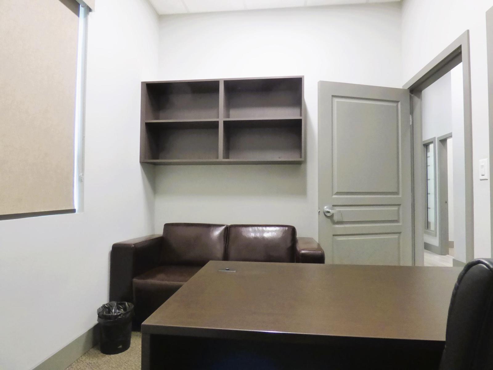 Office in Sardis - Image 14