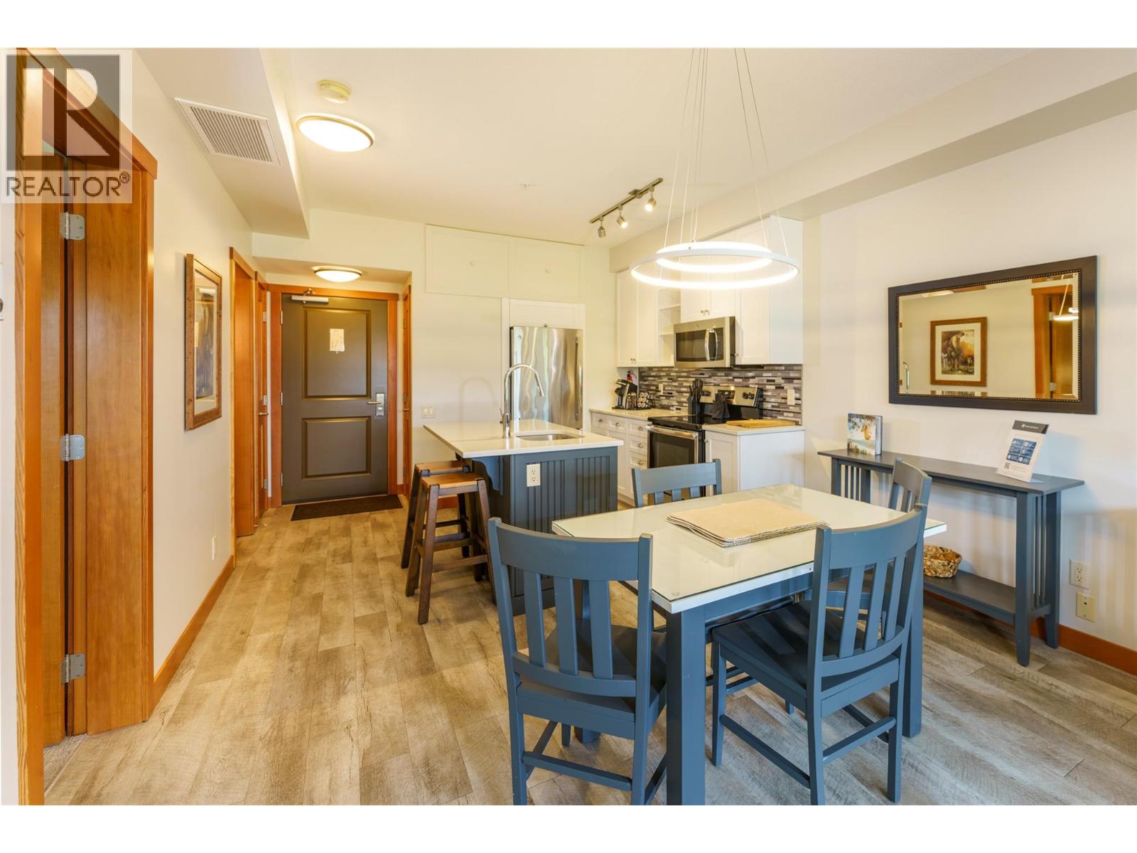 105 Village Centre Court Unit# 324, Vernon